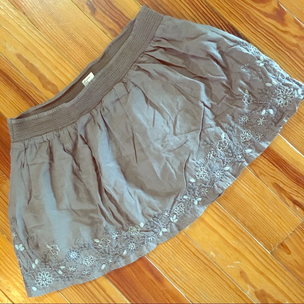 American Eagle Gray Embroidered Lined Miniskirt